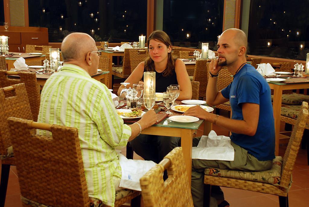 喀拉拉邦伯纳德湖柠檬树度假酒店 Alappuzha 餐厅 照片